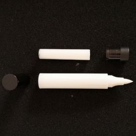 ใช้อายไลเนอร์อายไลเนอร์ดินสอสีดำขนาด 4ml ด้วยอายไลเนอร์ที่แตกต่างกันด้วยเคล็ดลับไฟเบอร์
