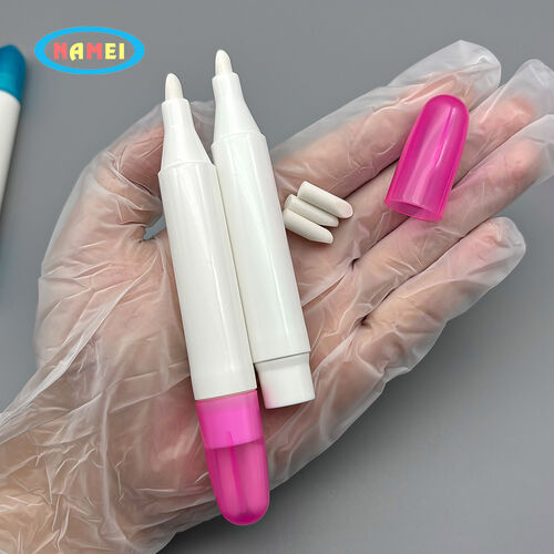 บล็อกบริษัทล่าสุดเกี่ยวกับ ปากกาเติมน้ำมันคิวติเคิลเปล่า E-124A | หลอดทรีทเม้นท์เล็บแบบกดพร้อมหัวแปรงเปลี่ยนได้