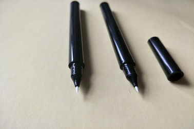 คอนเทนเนอร์เครื่องสำอางที่ไม่มีสีปรับแต่งสี Plastic Eyeliner Pencil 125.3 * 8.7mm