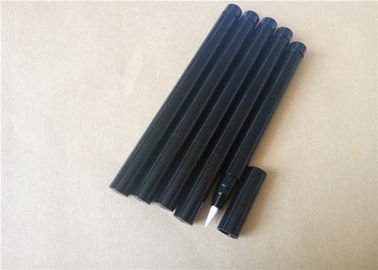 ราคาดี น้ํากันน้ํา น้ําเหลว Eyeliner Pencil การรับรอง SGS การพิมพ์โลโก้การใช้ตา ออนไลน์